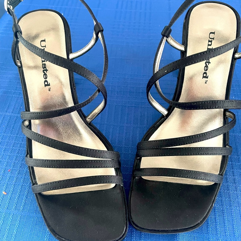 Unlisted dressy black sandal size 6